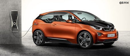 Bayerns Wirtschaftsministerium nimmt BMW i3 in Empfang