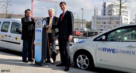 RWE weiht 100. Ladepunkt für E-Autos in Dortmund ein 