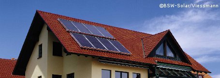 Nachrüstung von 300.000 Solaranlagen beginnt