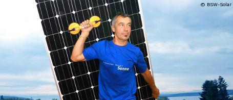 TÜV: Kleinere Solaranlagen jährlich prüfen lassen